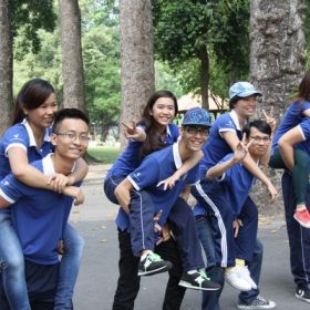Sinh viên Hướng dẫn du lịch Việt Giao tìm hiểu về du lịch team building