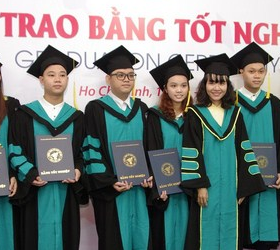 Lễ tốt nghiệp tân khoa Việt Giao 2017