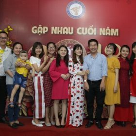 Ấm áp tình thâm giao trong buổi tiệc Tất niên Việt Giao 2018