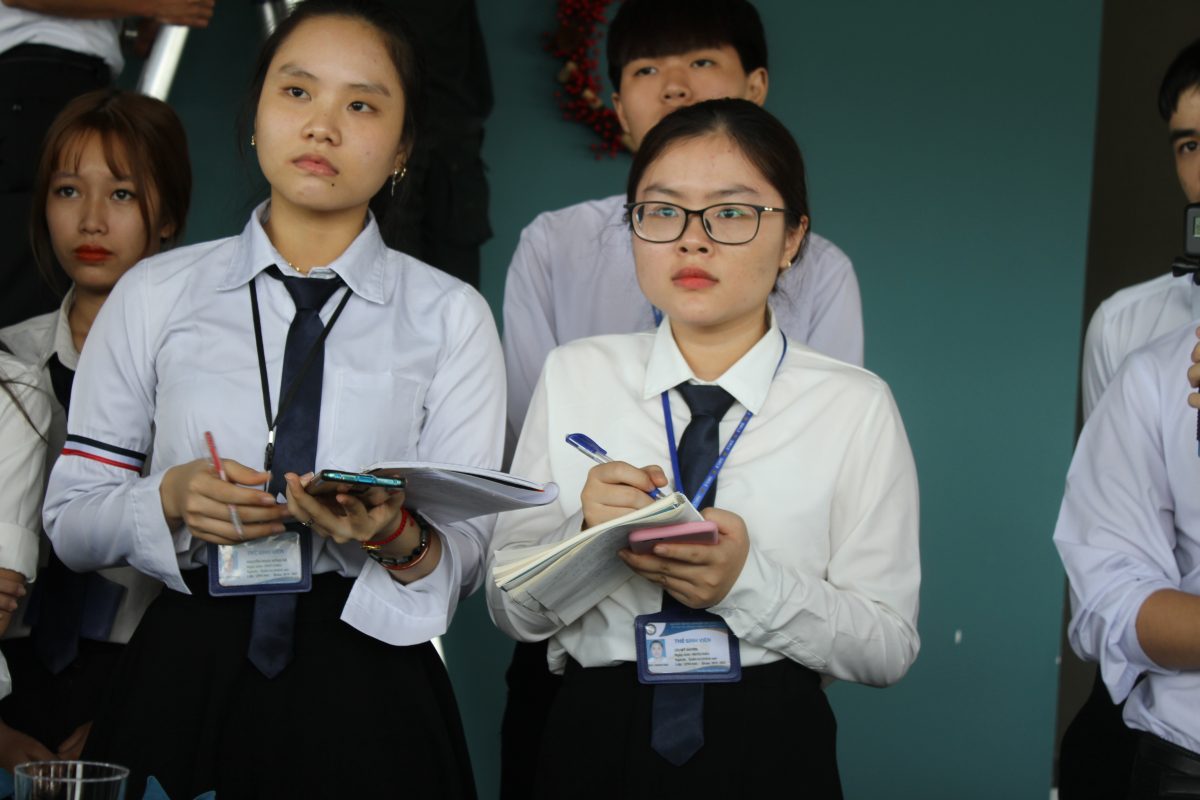 Trường Trung cấp Việt Giao