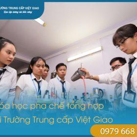 Khóa học pha chế tổng hợp tại Trường Trung cấp Việt Giao