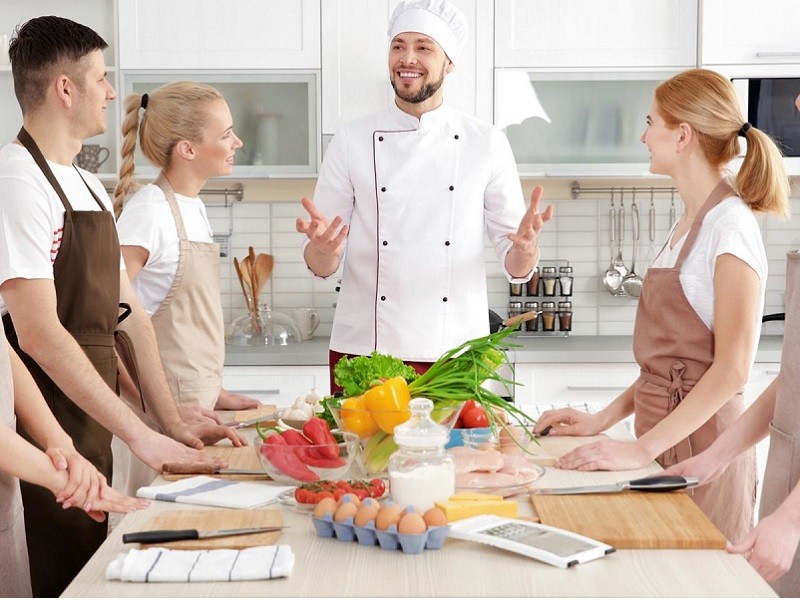 Tìm hiểu thông tin chung về việc học nghề nấu ăn